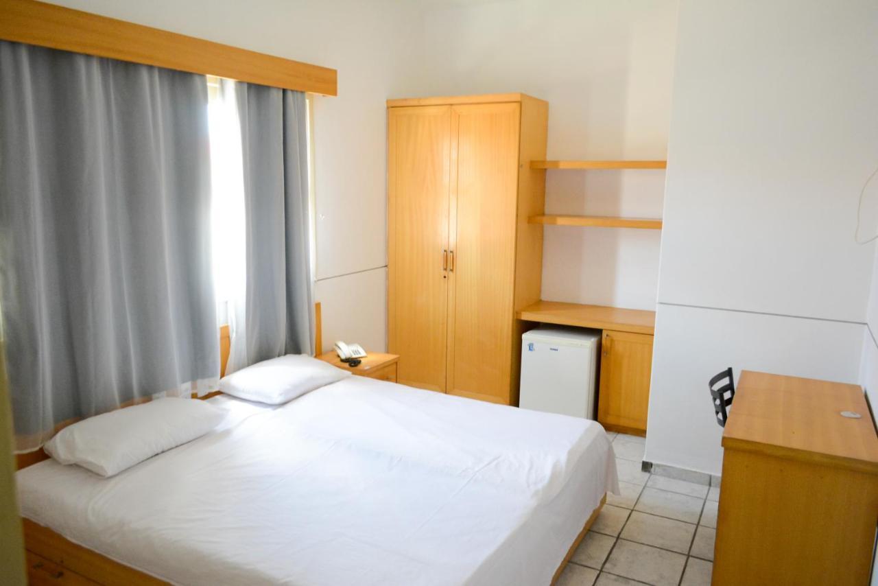 Hotel Villa Real Собрал Екстериор снимка